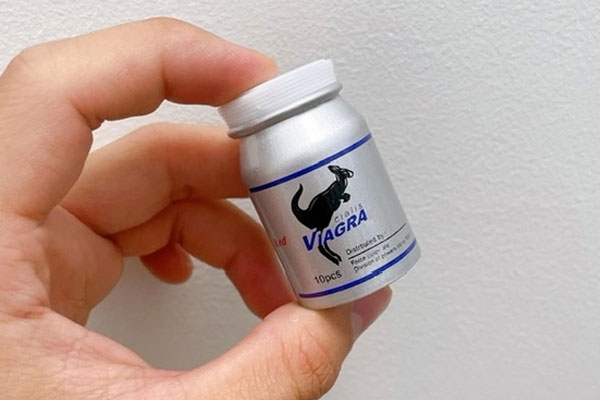Thuốc Red Viagra quan hệ hàng giờ không mệt